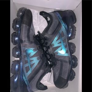 Nike air vapormax 2019 “throwback future”